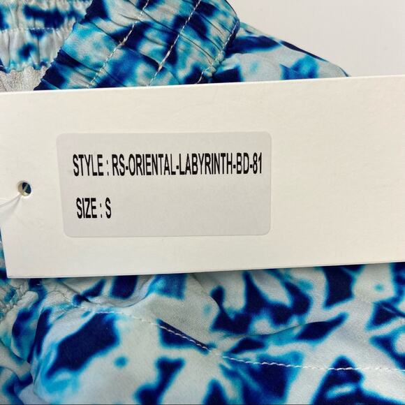 New Rococo Sand Blue Mosaic Print Swim Cover Shorts Size Small - Picture 8 of 10